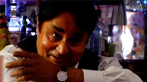 Life! Camera Action — a still from the film — restaurant